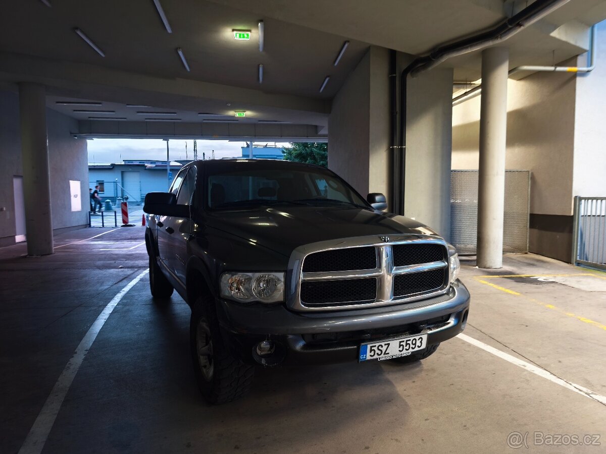 Dodge RAM 1500 5.7hemi