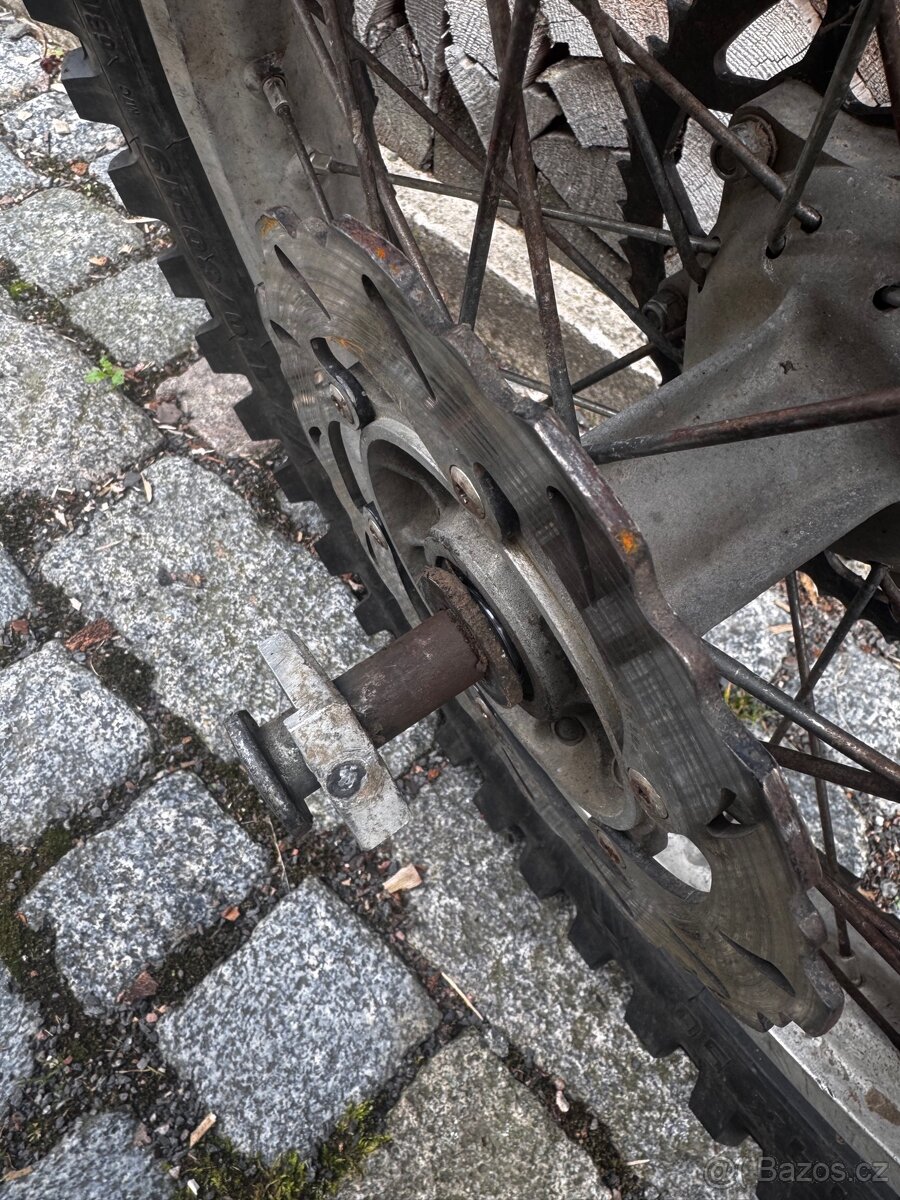 Kola Suzuki RM 250 1998 - 5