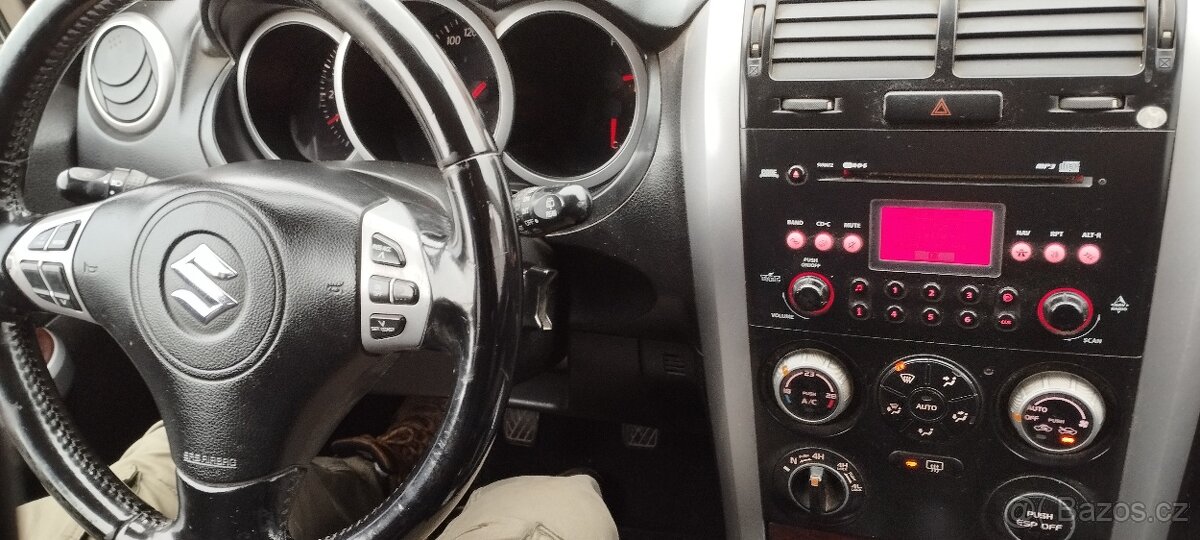 Suzuki Grand Vitara 1.9ddis 4x4 - 5