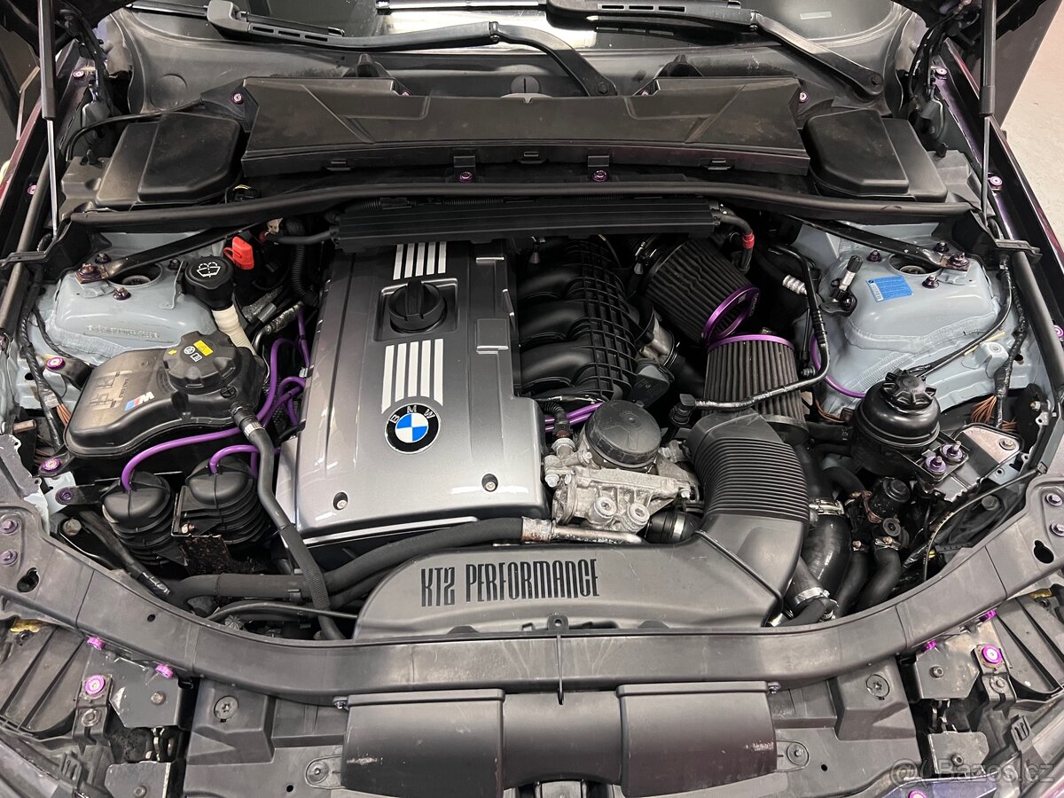 BMW e92 335i manuál mpacket - 5