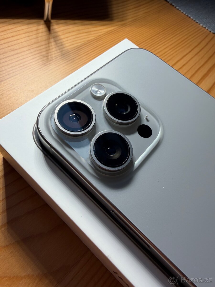 Prodám apple iphone 15 pro max 512gb - 5