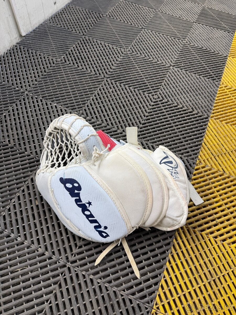 Lapačka a vyrážečka SR - 5