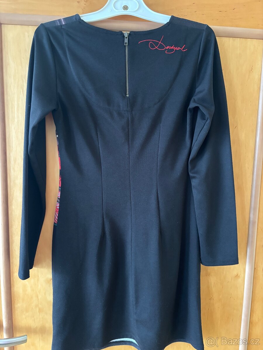 dámské šaty zn. Desigual vel. 38/M - 5