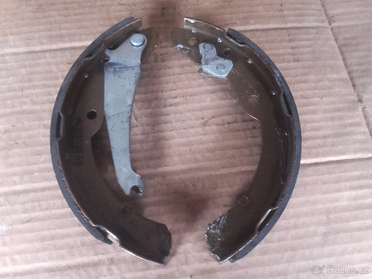 Škoda Octavia I. - brzdové čelisti - 5