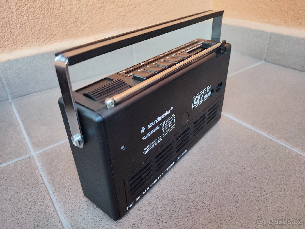 RETRO RADIO SOUNDMASTER. - 5