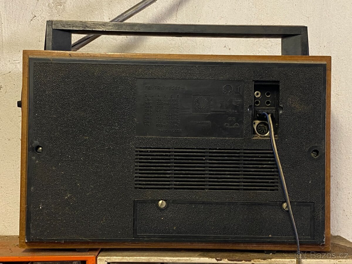 Tranzistorové rádio SELENA - 5