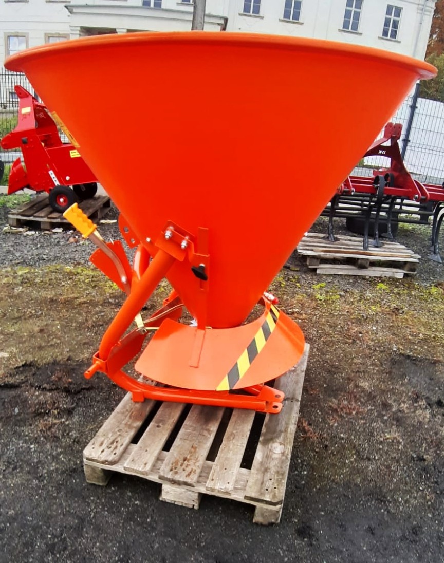 Rozmetadlo písku soli 200l - 5