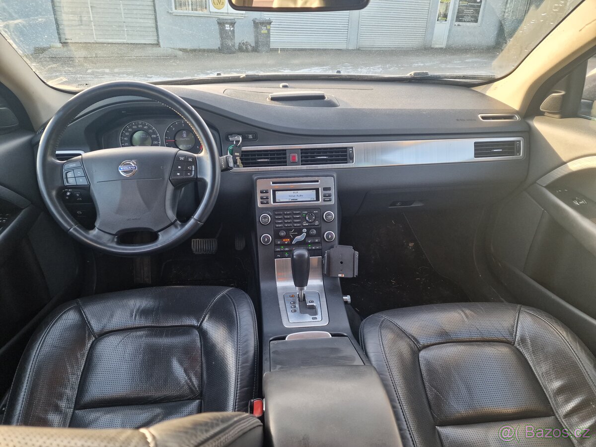 Volvo XC70 2.4D5 136kw - 5