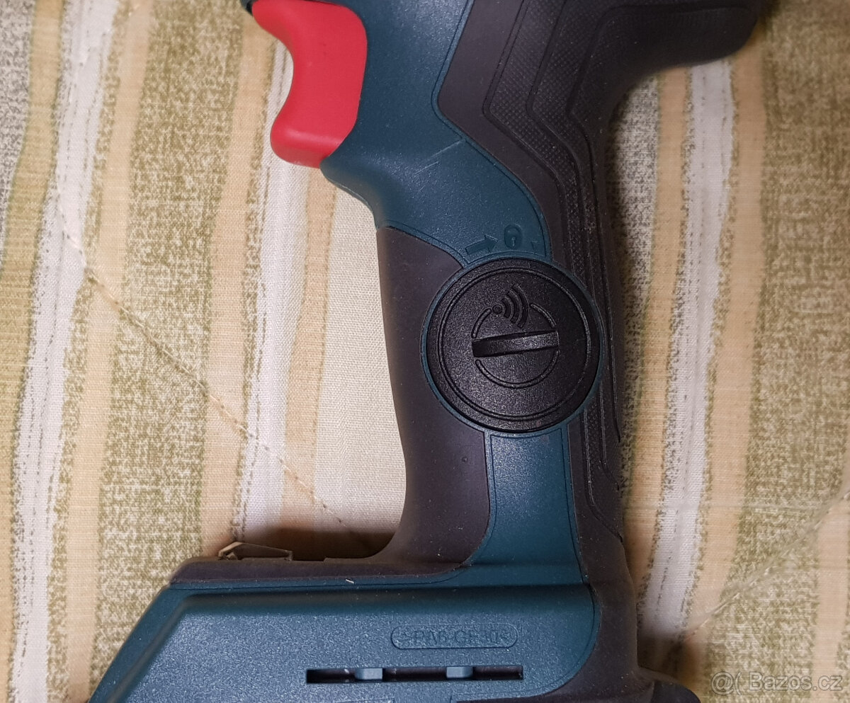 Rázový utahovák Bosch GDX 18V-200C - 5