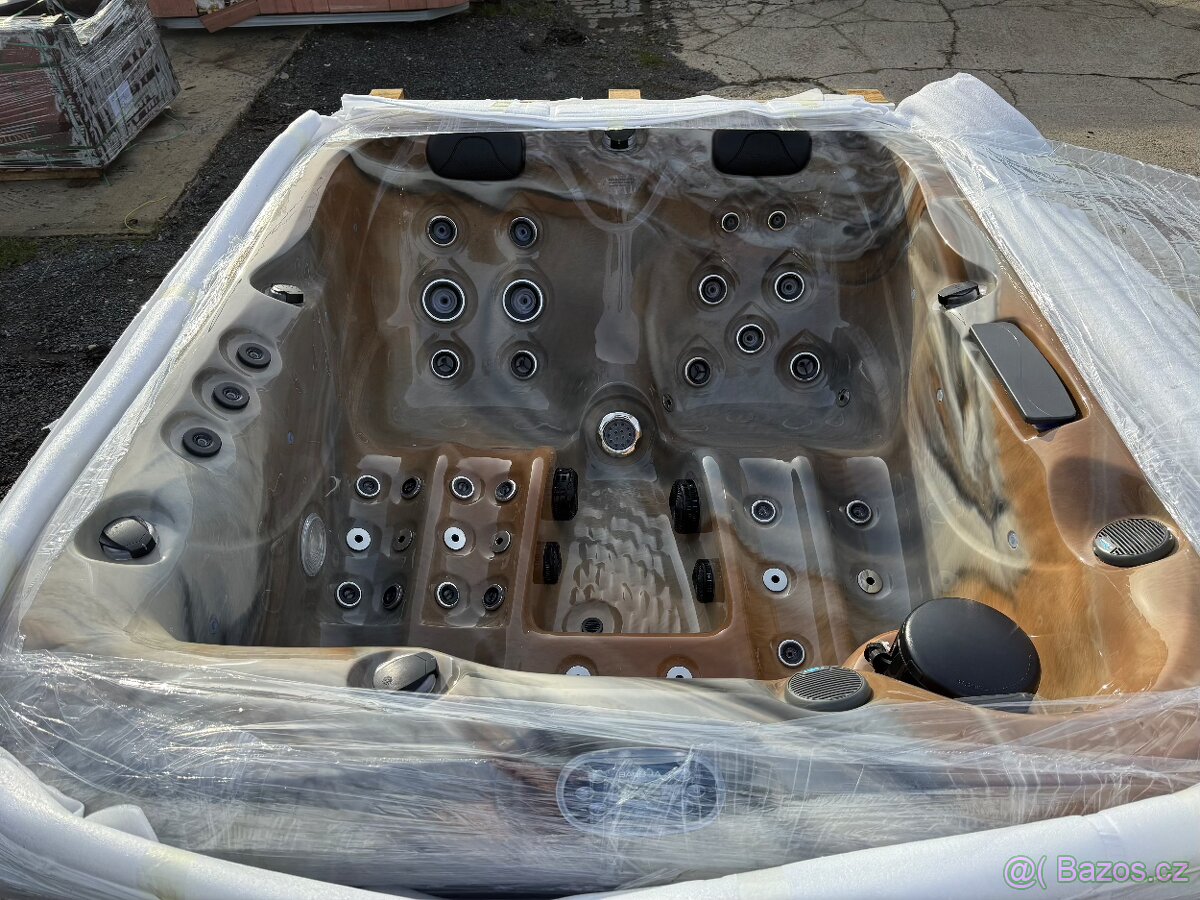 Vířivka Balboa 2X ležení, Max výbava,izolace. - 5