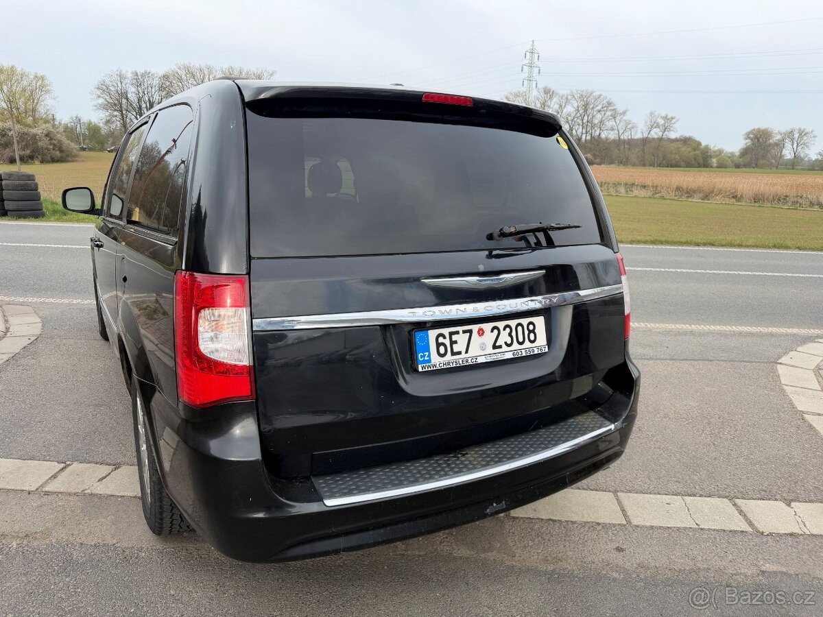 Chrysler Town Country 3.6 LPG RT DVD Kůže 2014 - 5
