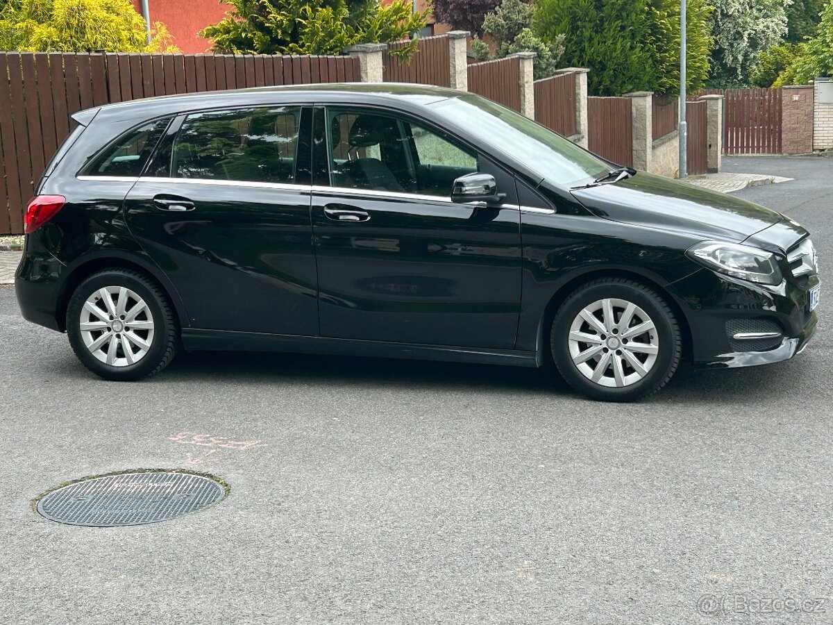Mercedes-Benz B180 2016 90kw původ ČR, 2. maj., servis MB - 5