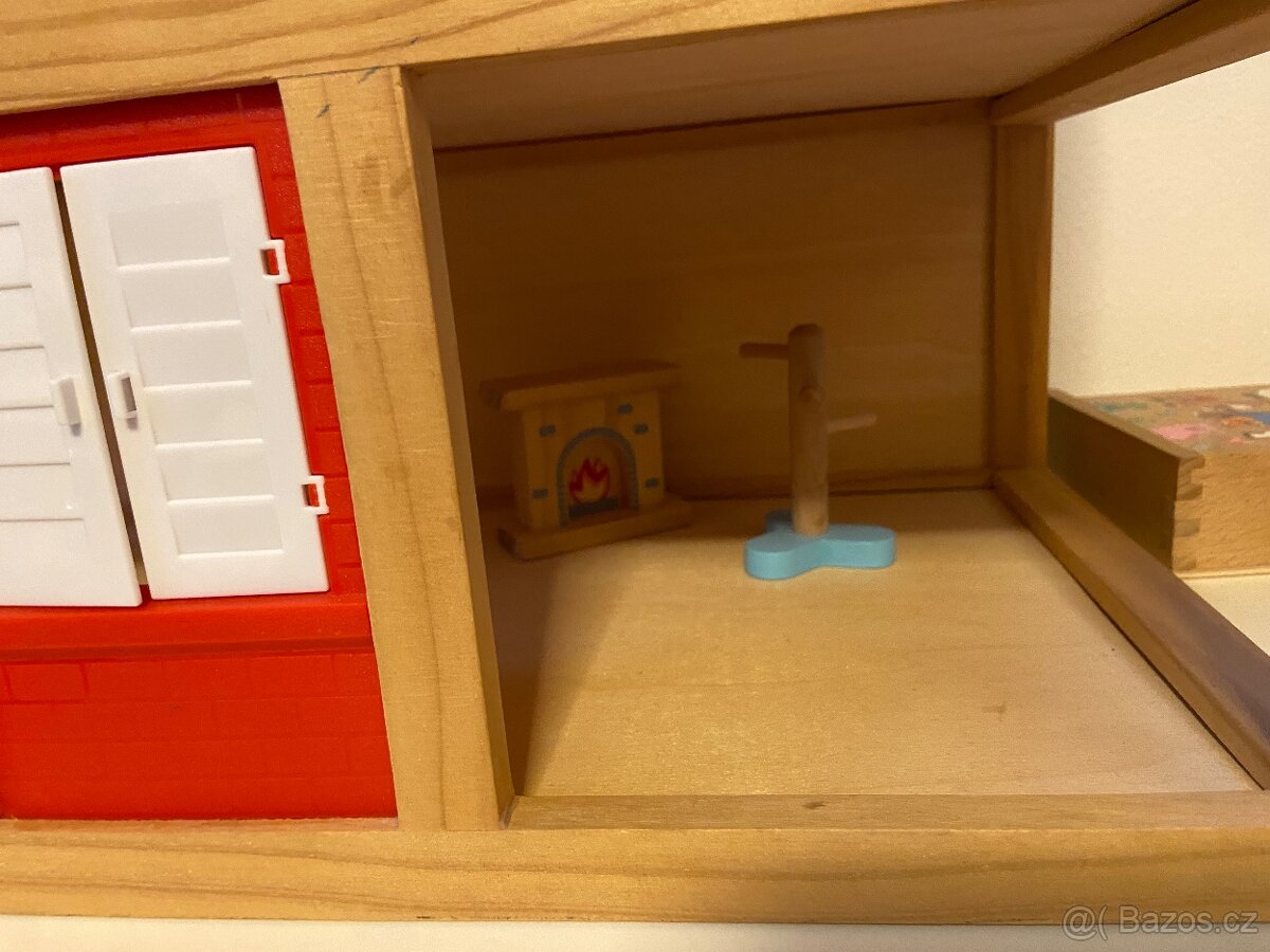 Dřevěný domeček s nábytkem - 5