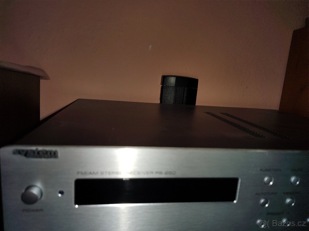 Zesilovač receiver - 5