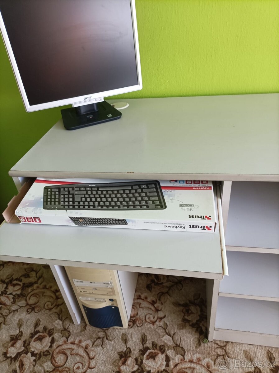 Pocitacovy stul - 5