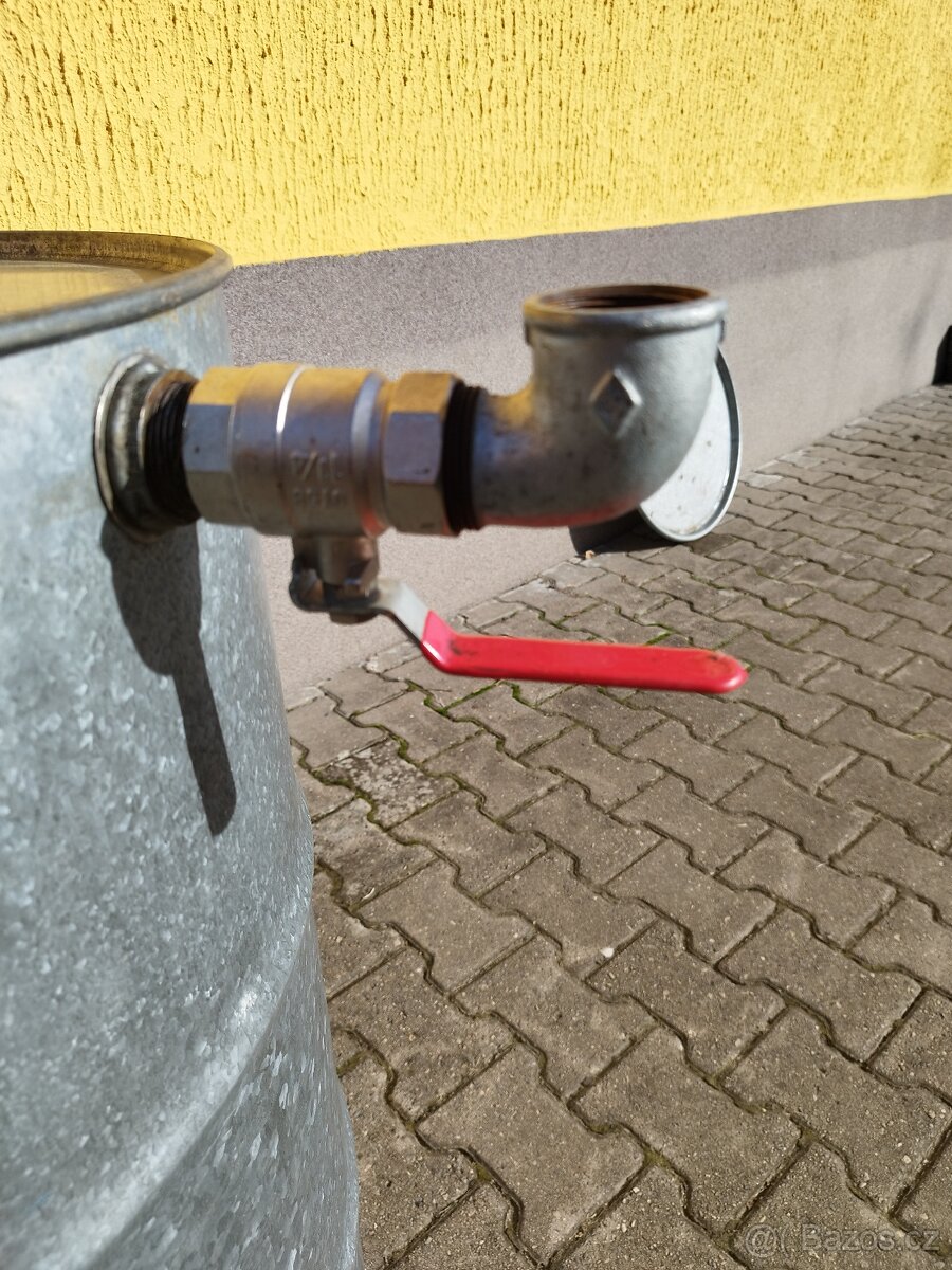 Prodám 200 l sud s kohoutem. - 5