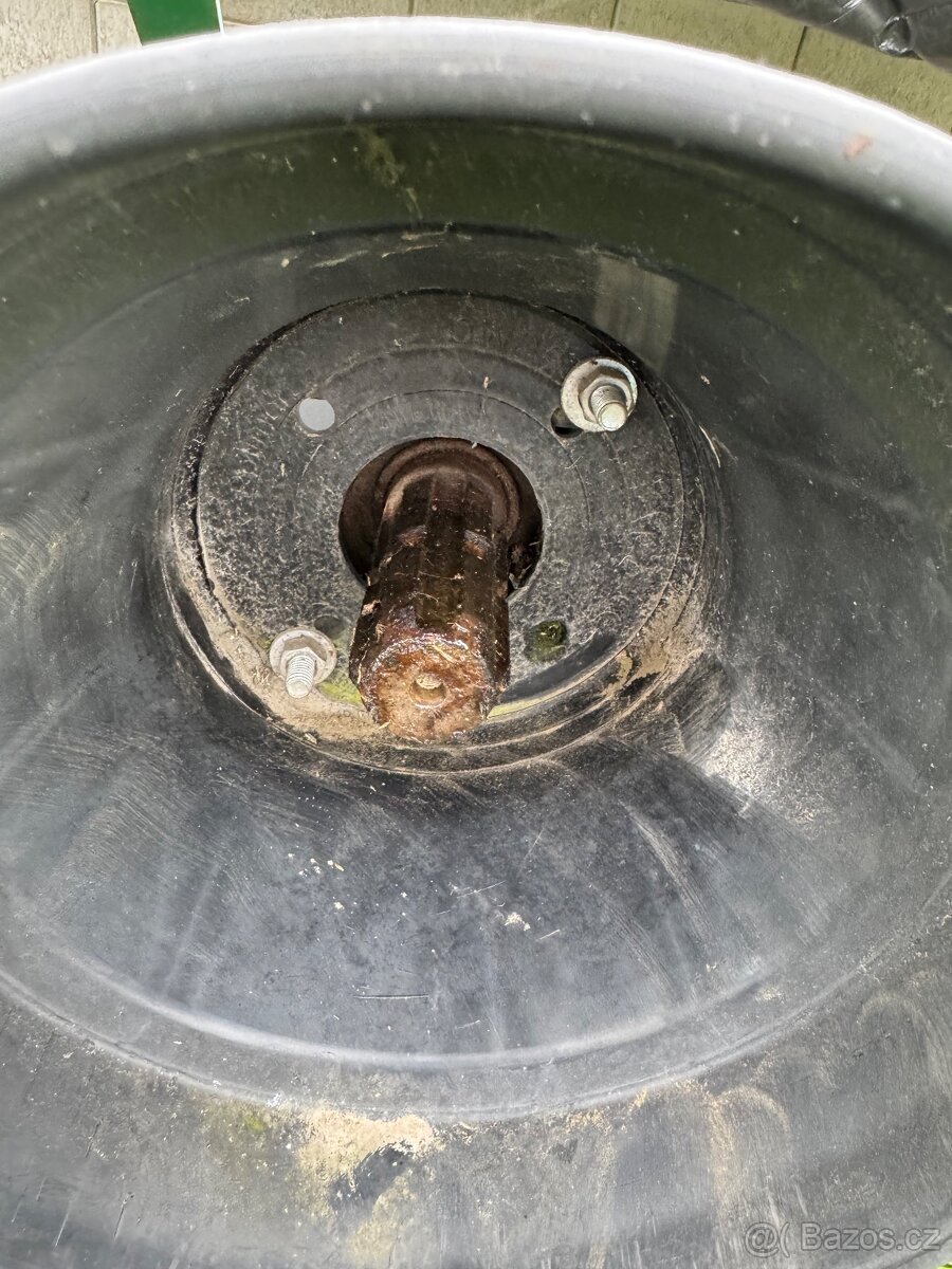 Obraceč sena píce - 5