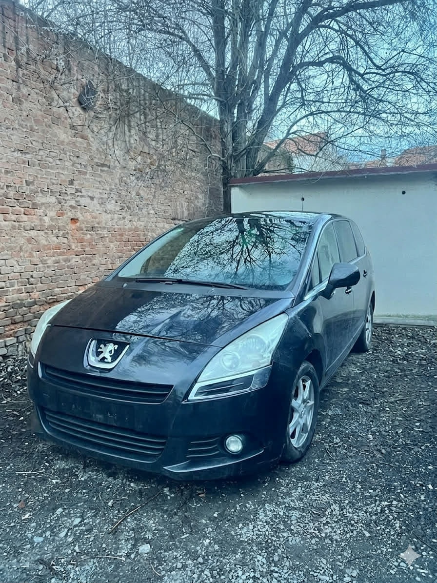 Peugeto 5008 - 5
