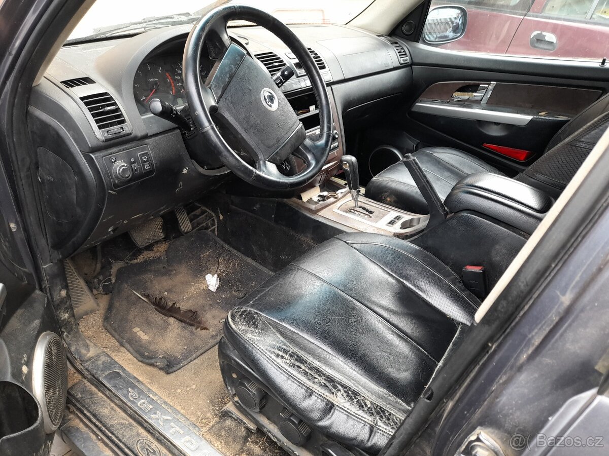 Ssangyong Rexton 2.7 xdi 121 kw, automat