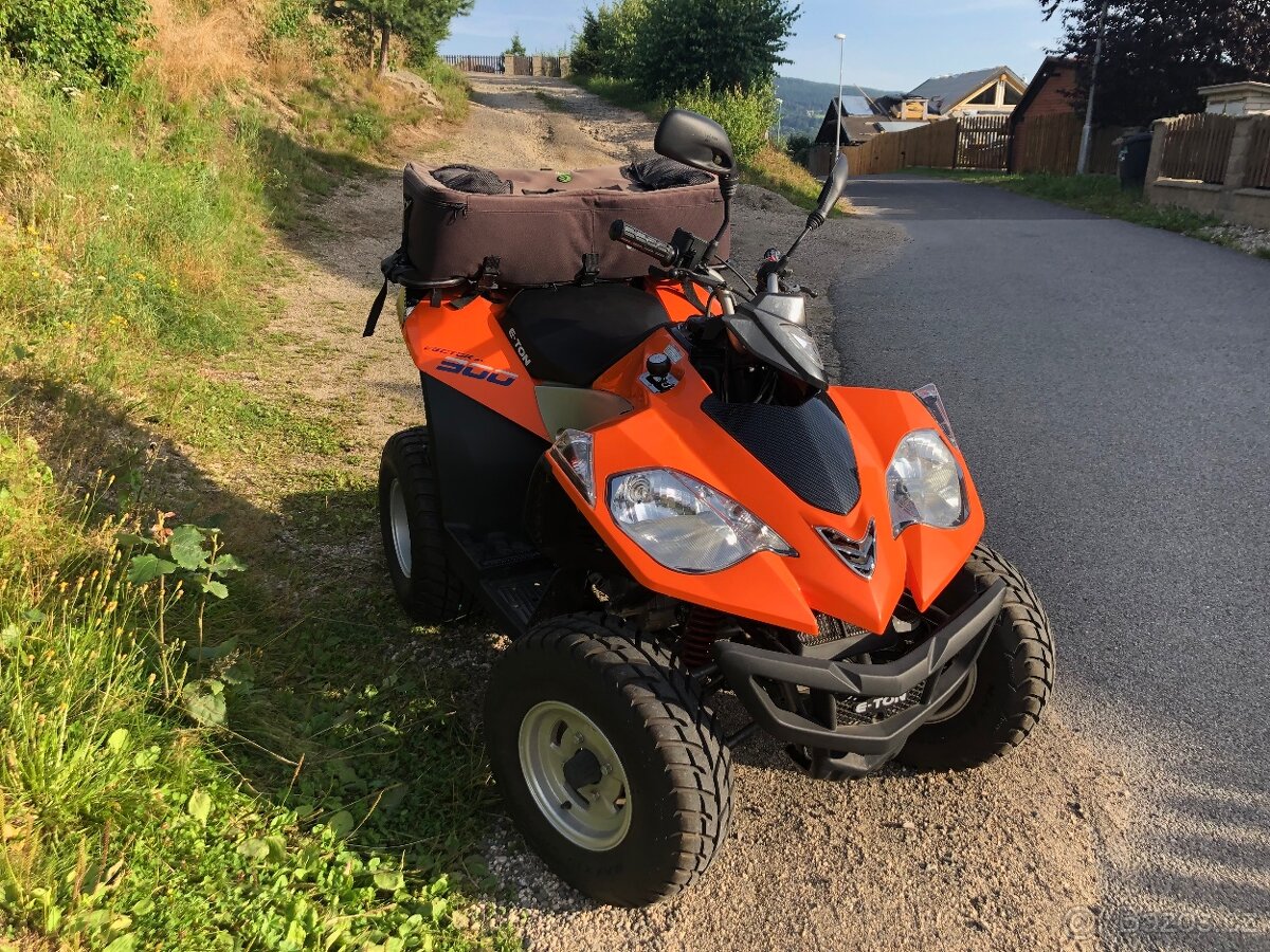 Čtyřkolka E-ton Vector 300