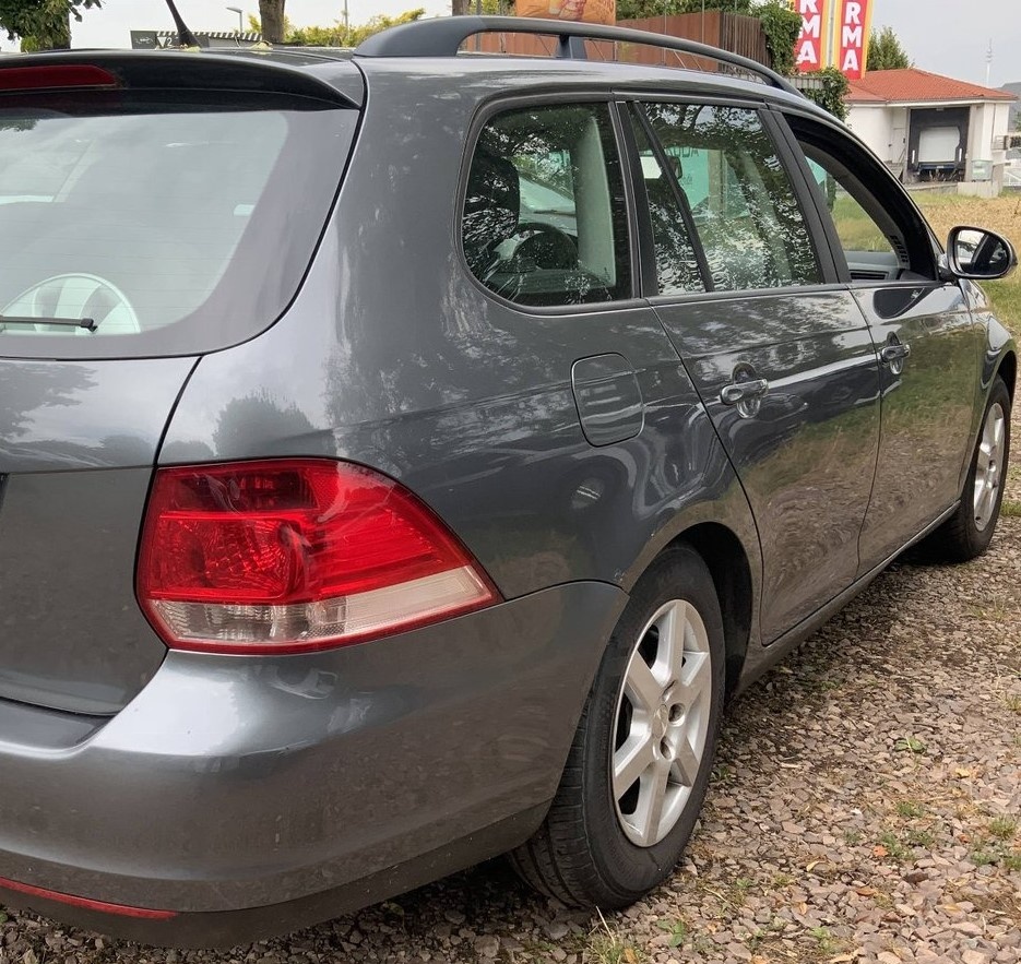 Volkswagen Golf variant 5 V 1.6 Mpi 75KW 158 tis km r.3/2008 - 5