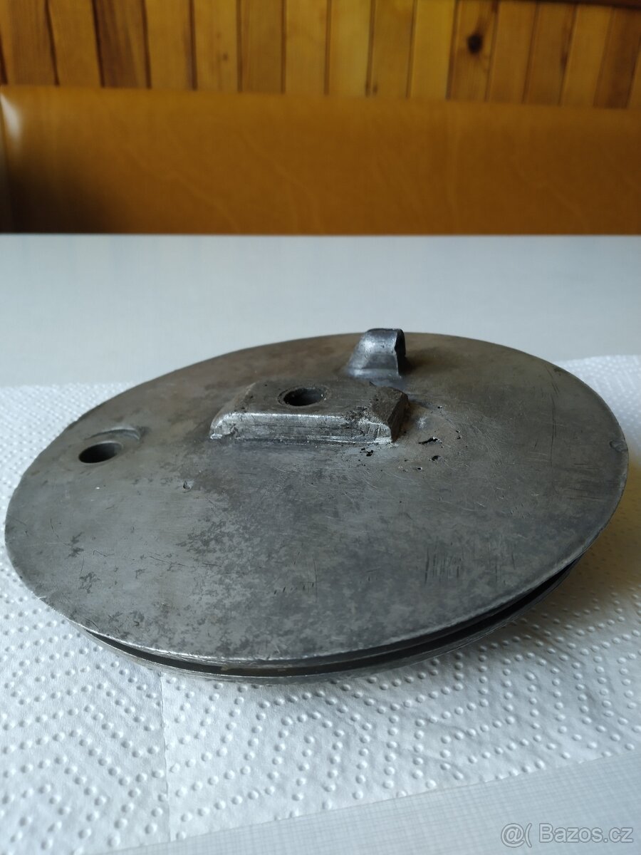 Přední brzdový štít velký půlbuben - 5