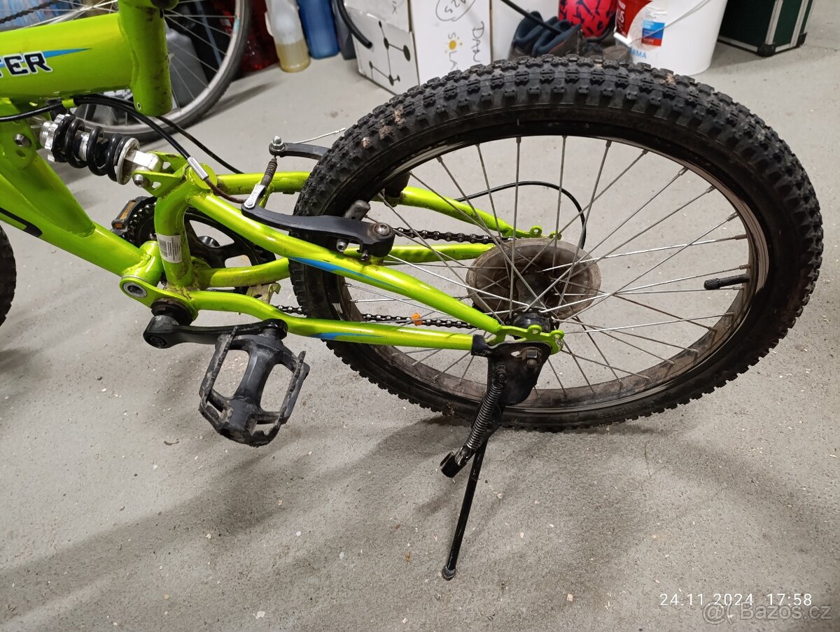 dětské kolo 16" a koloběžka - 5