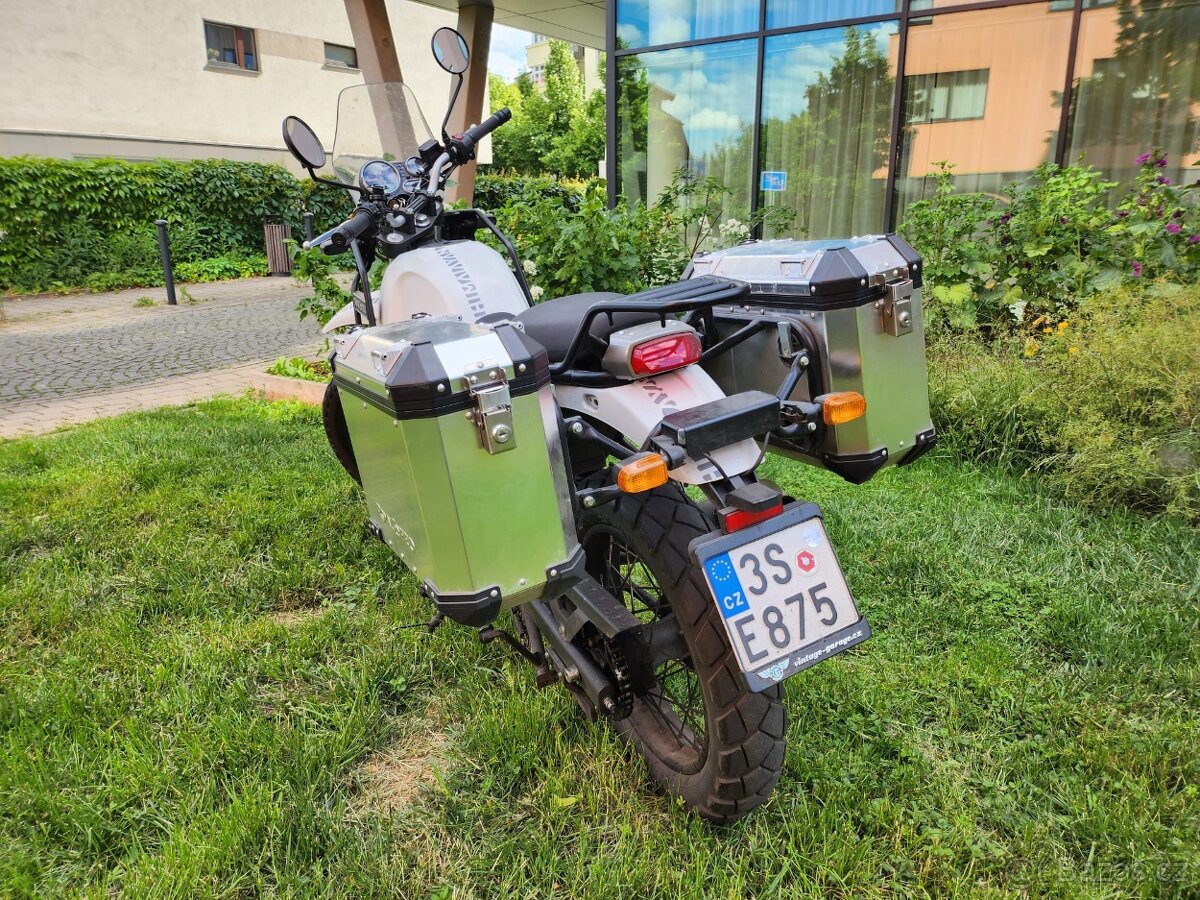 ROYAL ENFIELD HIMALAYAN 70 000,- bez DPH