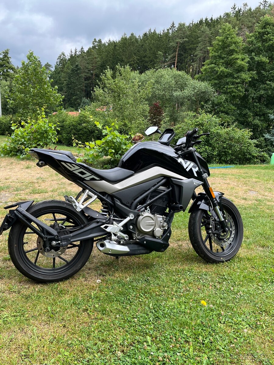 CFMOTO nk300 - 5
