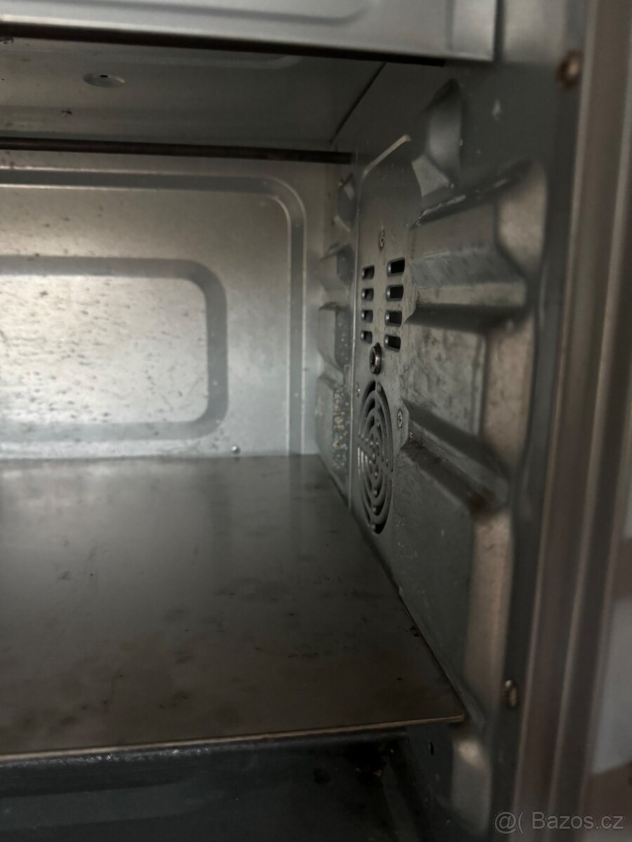 Dvouplotýnka s troubou - 5