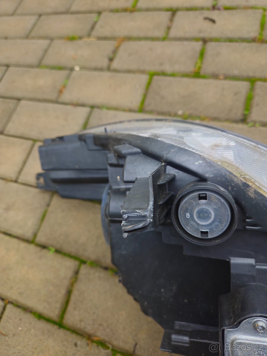 Pravé přední světlo Ford C-Max - 5