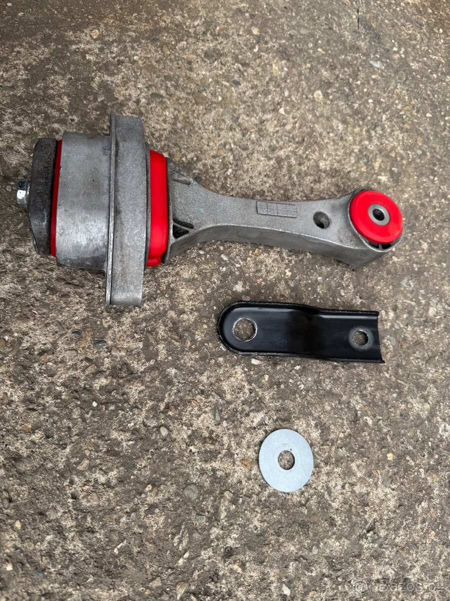 Zavěšení motoru golf 4 - 5