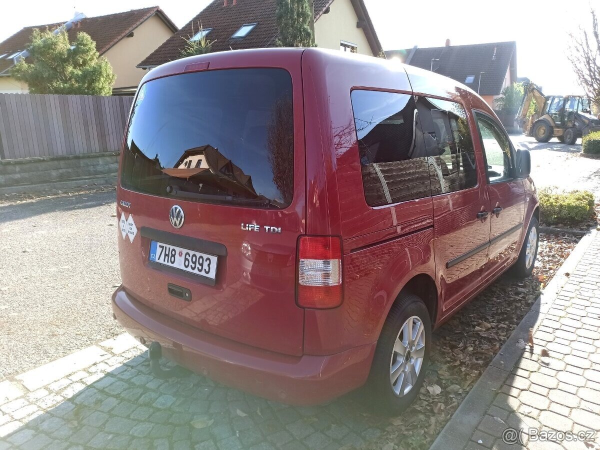 VW CADDY LIFE, 1,9 TDi, 77kW, rodinné auto - 5