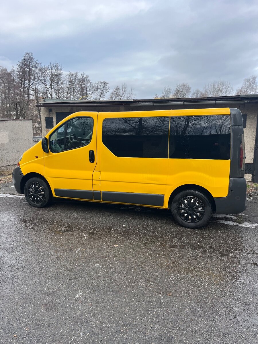 Renault trafic - 5