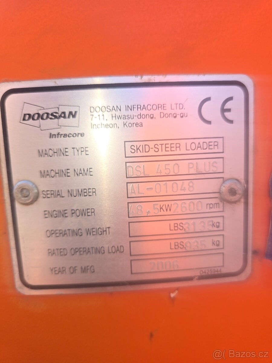 Smykový nakladač Doosan 450 - 5