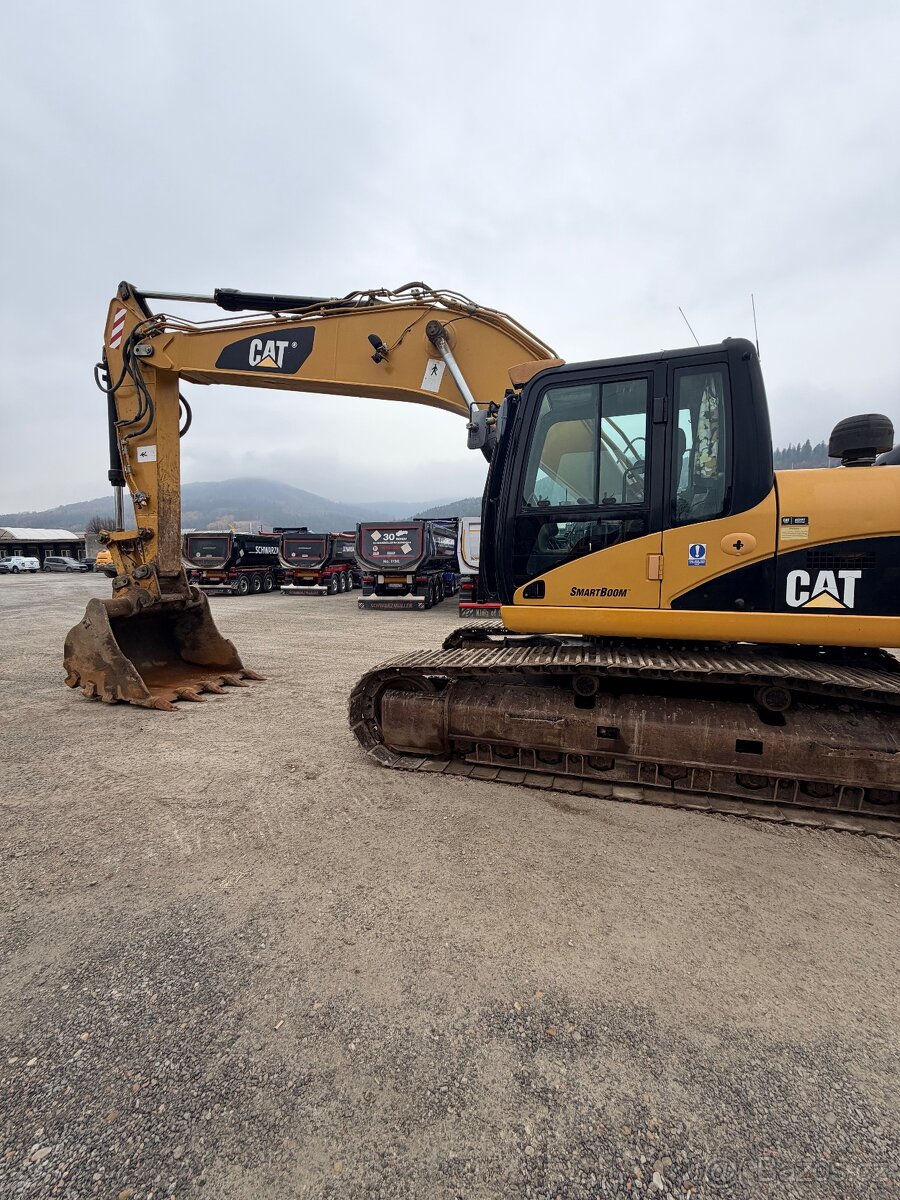 Pásové rýpadlo/bager Caterpillar 329D 30t - 5