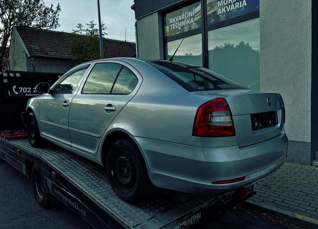 Vůz na díly Škoda Octavia 2 sedan facelift 2010 CAY LHW LA7W - 5
