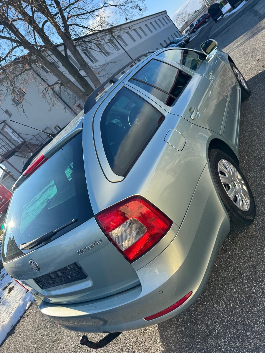 Škoda Oktavia 1,9 TDI, AUTOMAT - 5