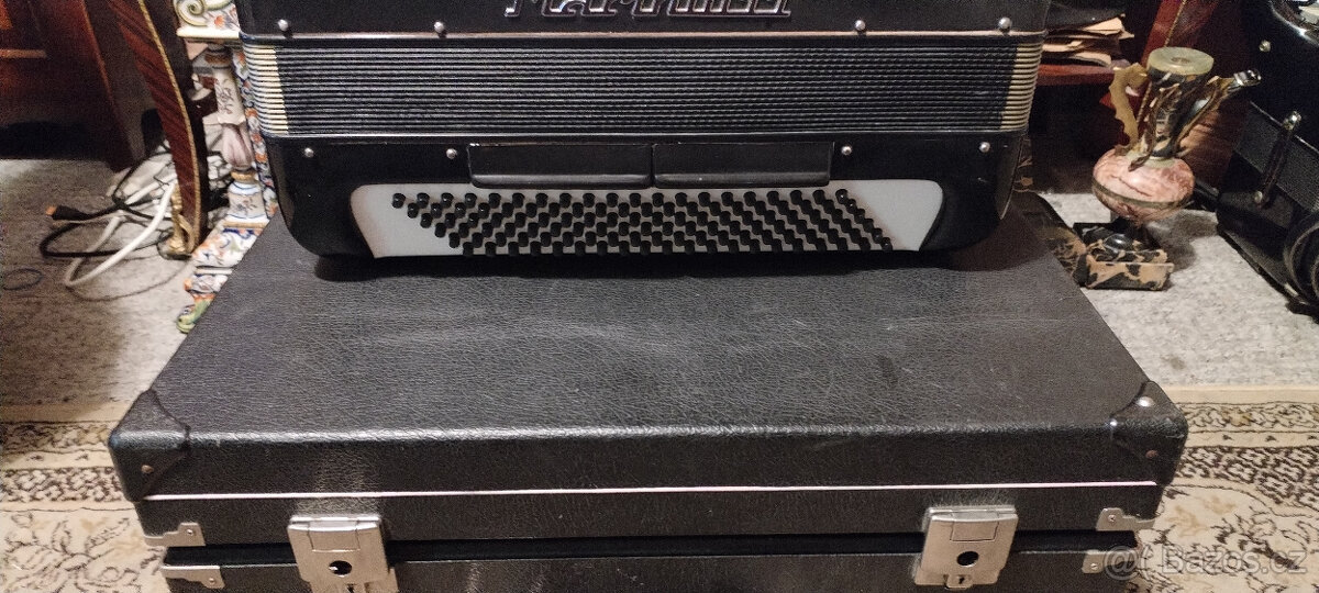 4 hlasá musette harmonika MARINUCCI MODEL 850. - 5