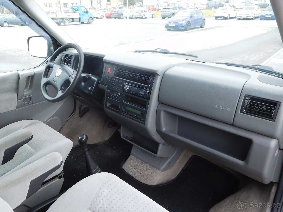 Volkswagen MULTIVAN 2.5TDi Generation, 111 kW, 7.Míst - 5