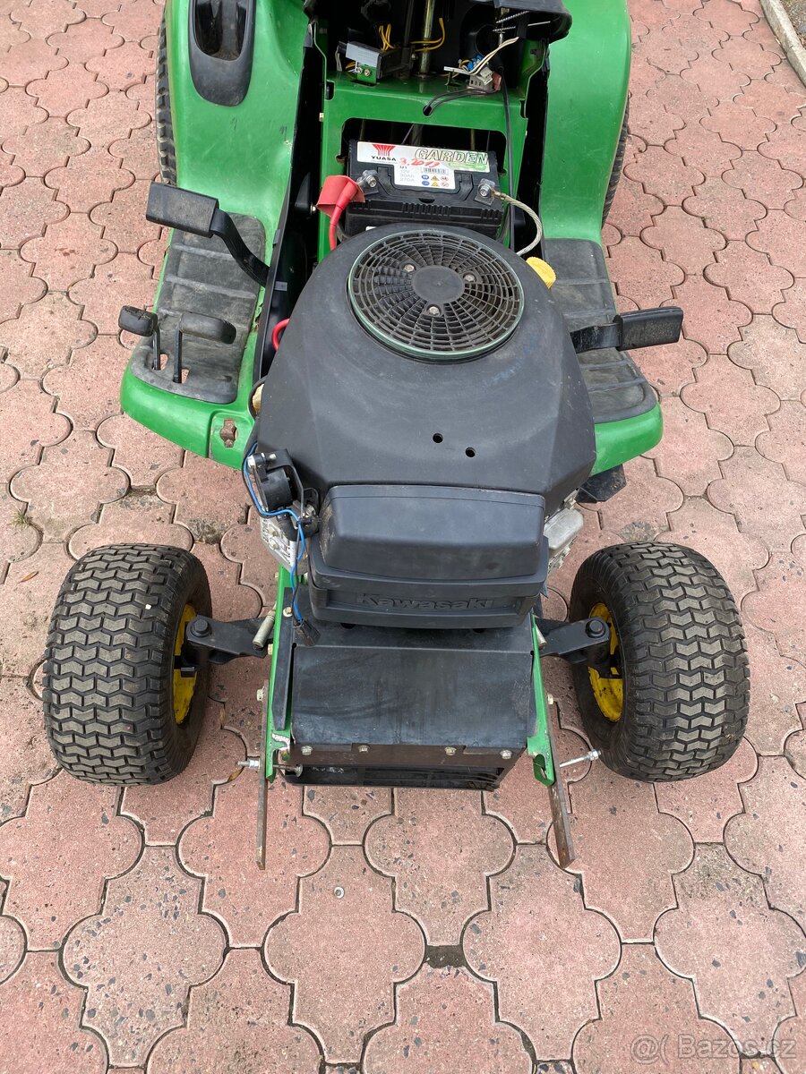 Zahradní traktůrek John Deere LTR 180 - 5