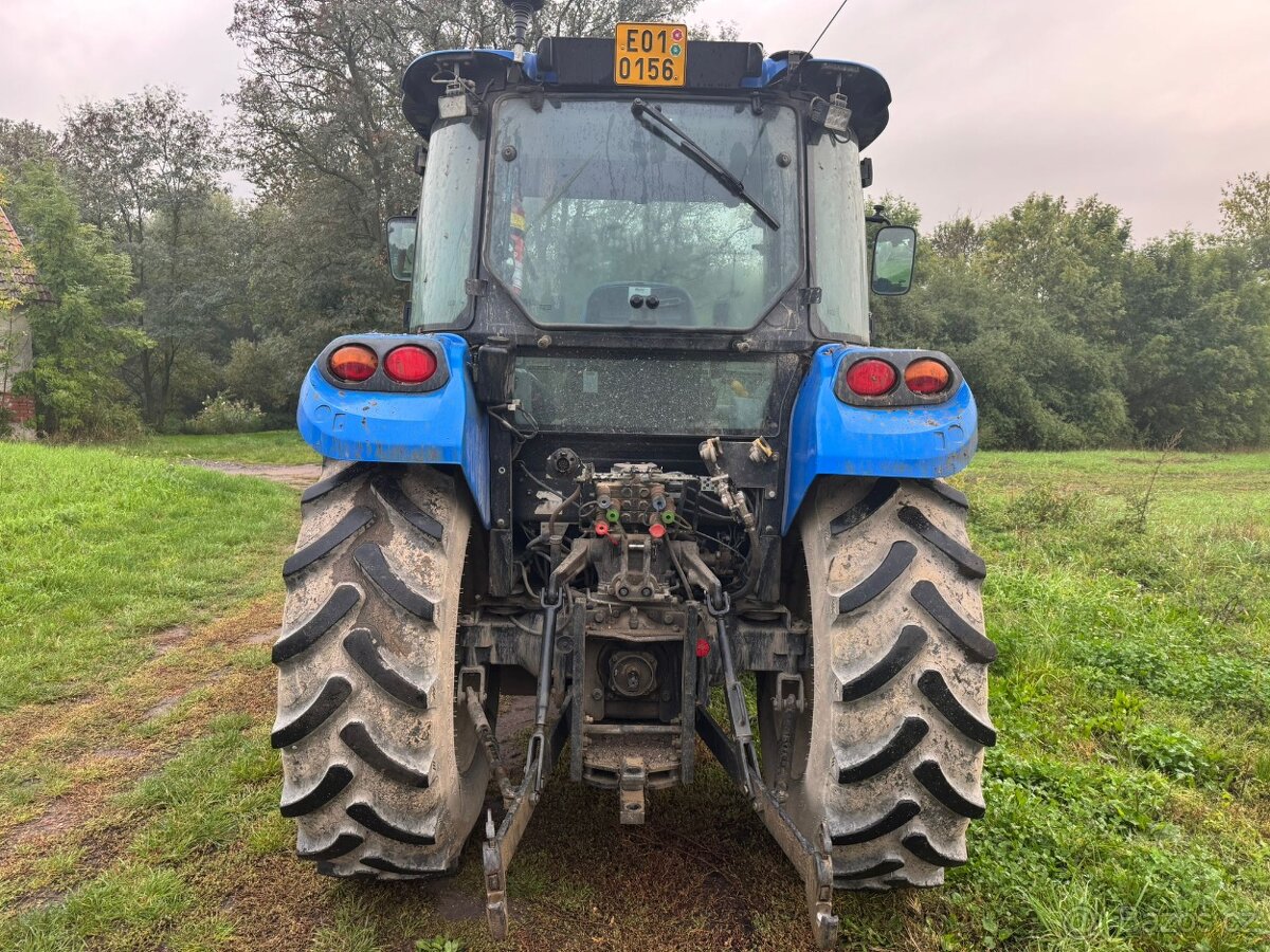 Traktor New Holland T4.75 - 5