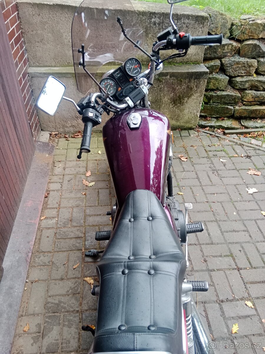 Honda VF 700c Magna - 5