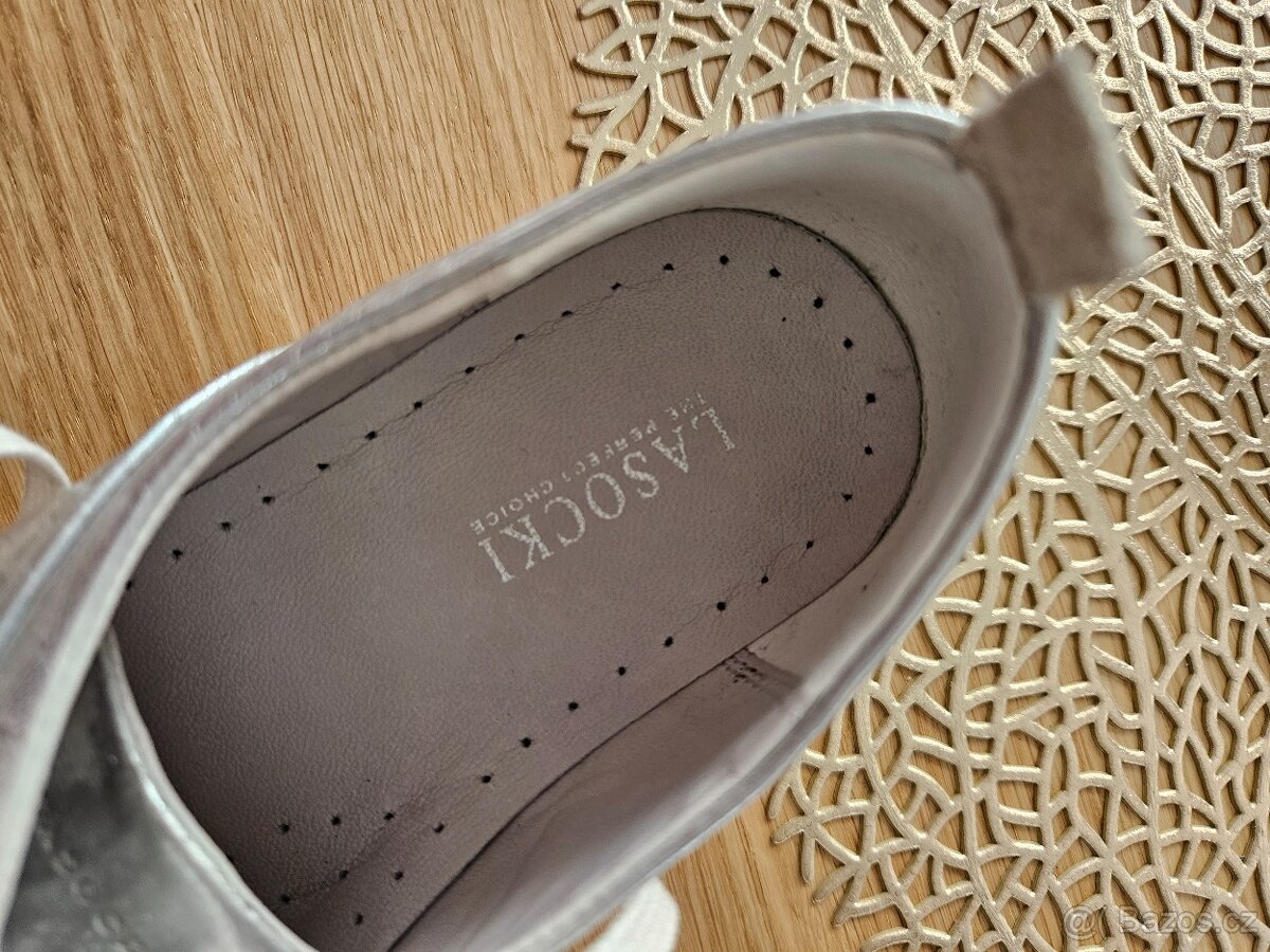 Nové kožené dámské polobotky/tenisky zn. Lasocki - 5