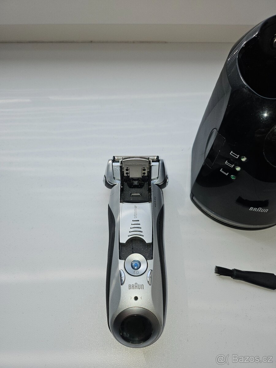 Holící strojek Braun - 5