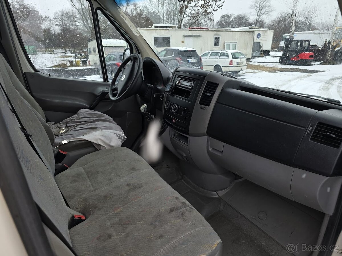 VALNÍKOVÝ VOLKSWAGEN CRAFTER DOUBLE KABINA r.2007 - 5