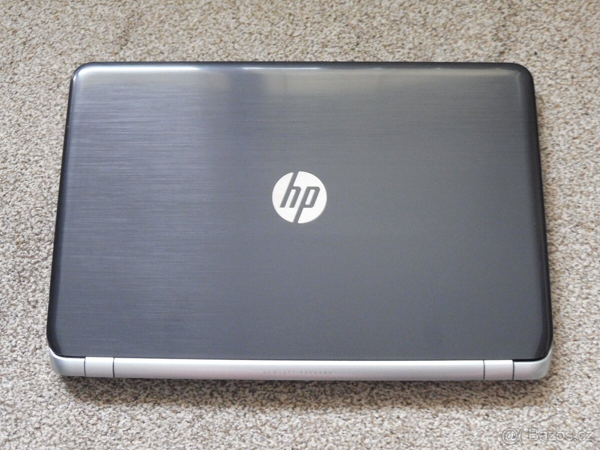 HP Pavollion 15 - 5