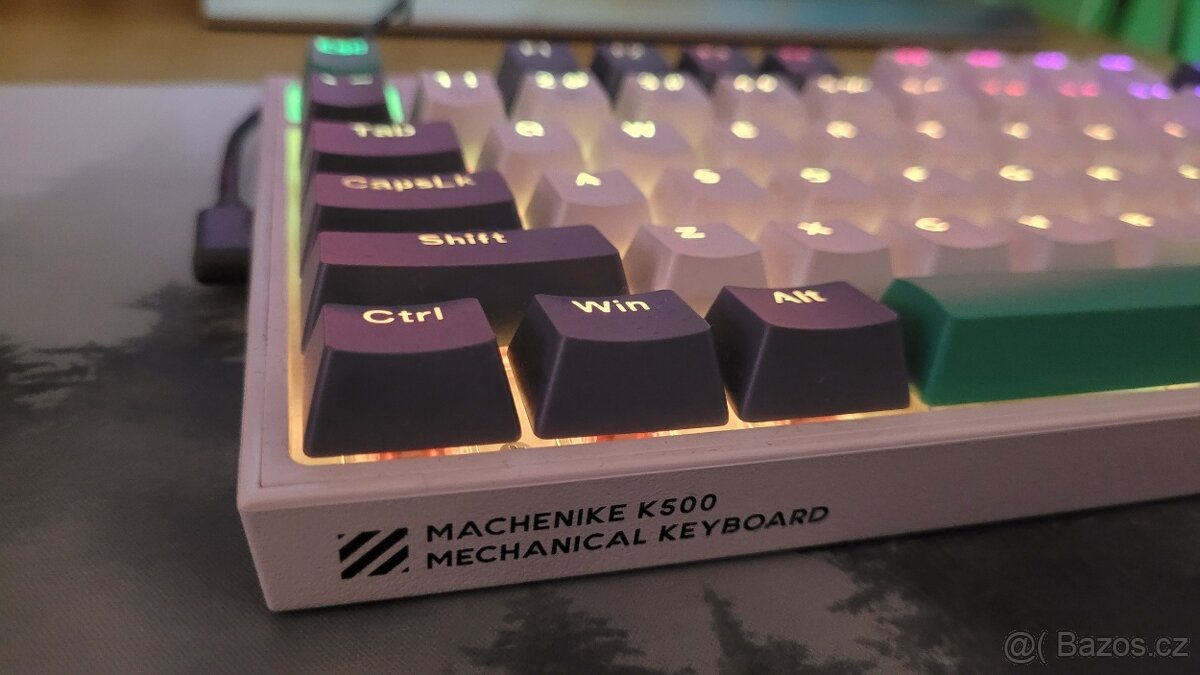 Herní RGB mechanická klávesnice - 5