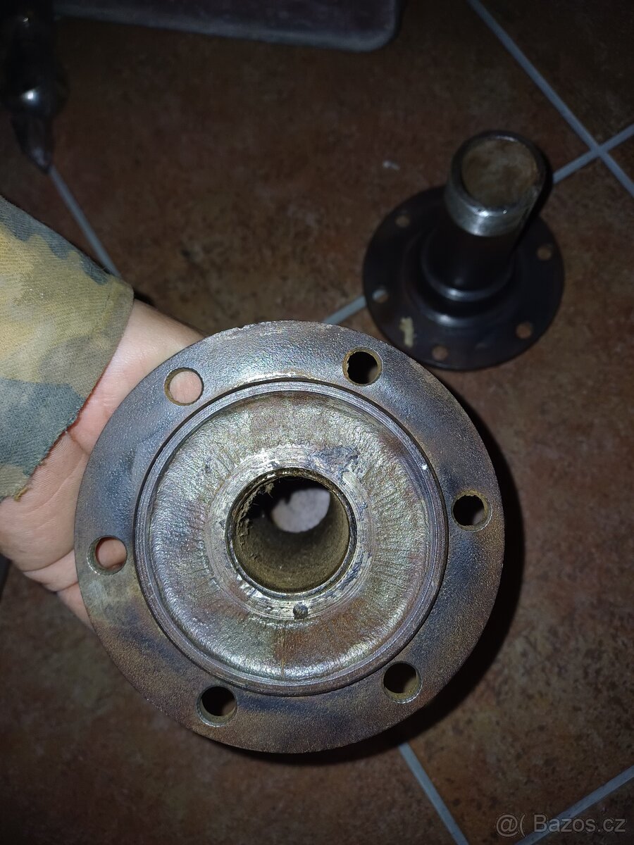 Predám naboje predného kolesa jeep willys MB, Ford GPW - 5