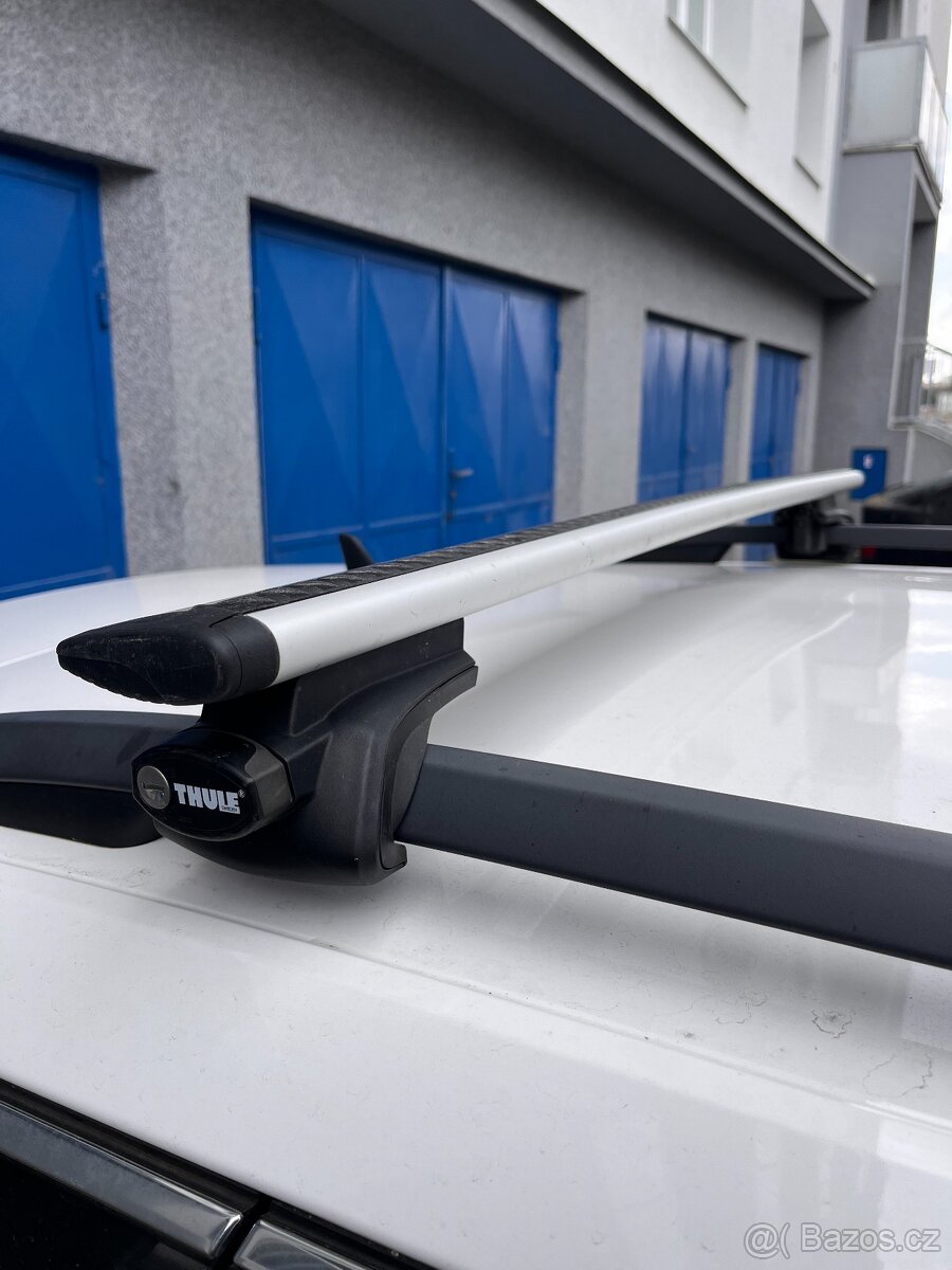 Thule Wingbar Evo + Thule Rapid System 757 - 5